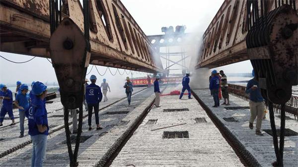 图片2(1).jpg 图片2(1).jpg